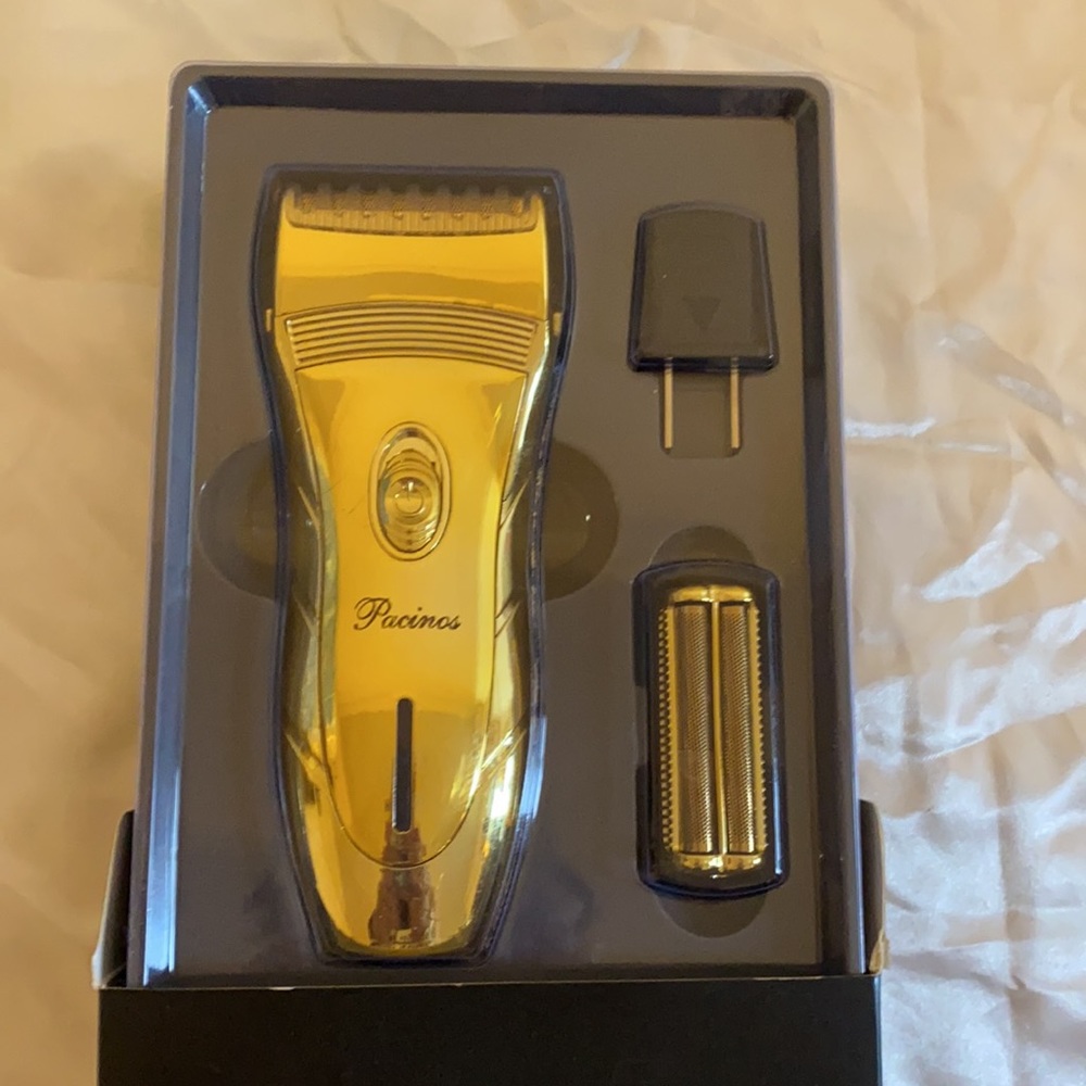 COPY - NEW~PACINOS SIGNATURE LINE electronic shaver